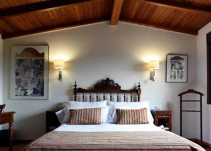 Casa De Afora Casa Con Piscina Y Jacuzzi Privados בית כפרי סנטיאגו דה קומפוסטלה