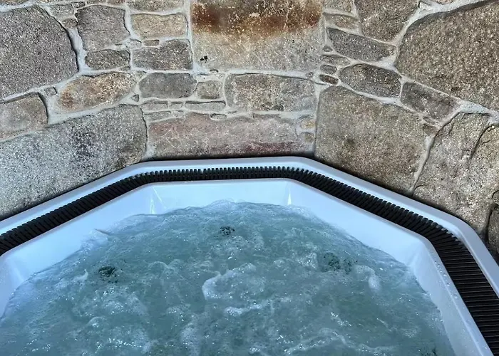 Casa De Afora Casa Con Piscina Y Jacuzzi Privados סנטיאגו דה קומפוסטלה